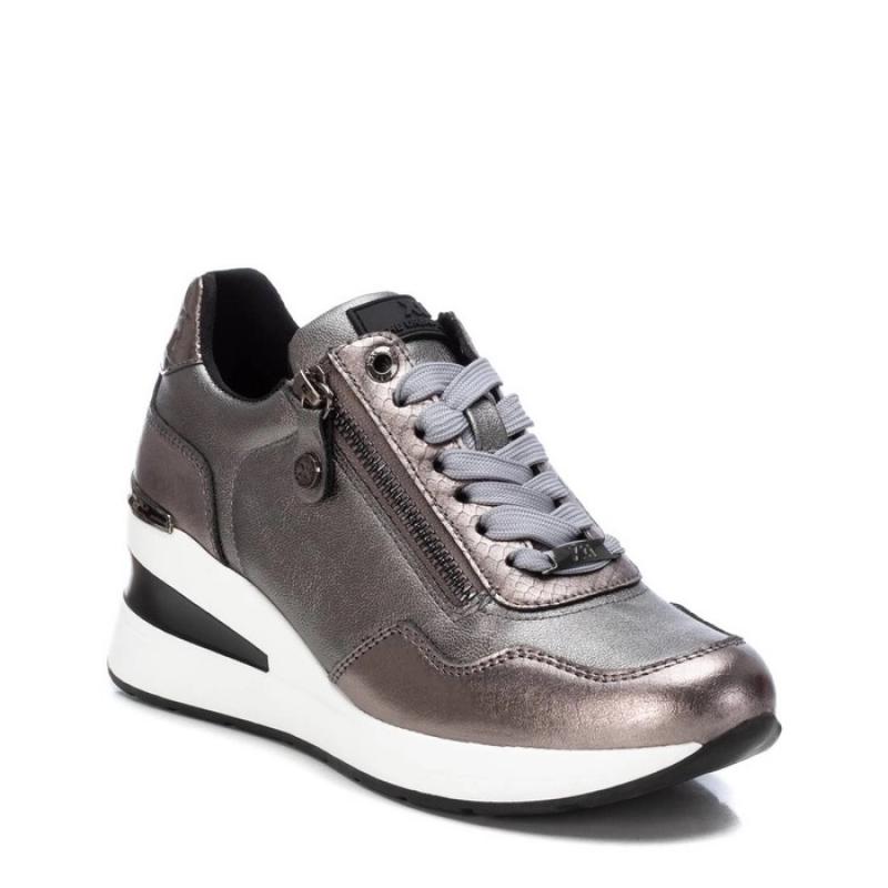 XTI DEPORTIVA MUJER MODELO 143074 ZAPATILLA CASUAL PLOMO