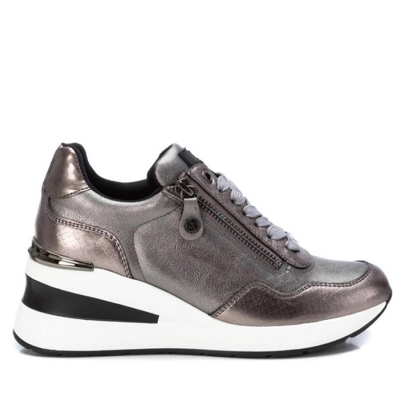 XTI DEPORTIVA MUJER MODELO 143074 ZAPATILLA CASUAL PLOMO